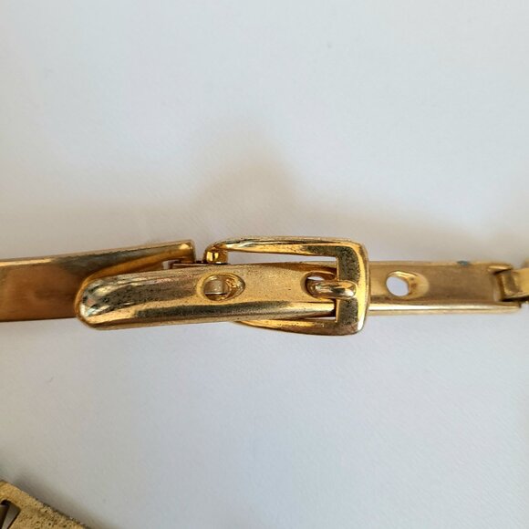 Gol tone metal belt. - Picture 4 of 8